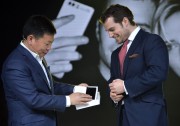 Генри Кавилл (Henry Cavill) Huawei P9 global launch at Battersea Evolution in London, 06.04.2016 - 39xHQ 5d84a2478761150