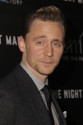 Том Хиддлстон (Tom Hiddleston) 'The Night Manager' premiere at DGA Theater in Los Angeles, 05.04.2016 (100xНQ) Ba783b478766230