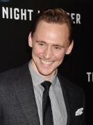 Том Хиддлстон (Tom Hiddleston) 'The Night Manager' premiere at DGA Theater in Los Angeles, 05.04.2016 (100xНQ) C9d8b9478765382