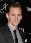 Том Хиддлстон (Tom Hiddleston) 'The Night Manager' premiere at DGA Theater in Los Angeles, 05.04.2016 (100xНQ) E1830f478765249
