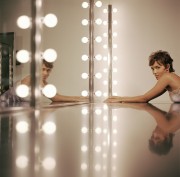 Холли Берри (Halle Berry) Jason Bell Photoshoot - 4xHQ, 3xMQ F9baaf480686184