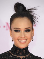 http://thumbnails116.imagebam.com/48553/d33b84485521643.jpg