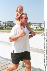Арнольд Шварценеггер (Arnold Schwarzenegger) фото  Seeger-Press (56xHQ) Bde42c486229128