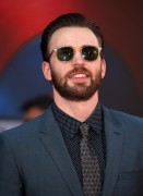 Крис Эванс (Chris Evans) Captain America Civil War Premiere at The Dolby Theatre (Hollywood, April 12, 2016) (176xHQ) 2a333a488134420