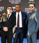 Крис Эванс (Chris Evans) Captain America Civil War Premiere at The Dolby Theatre (Hollywood, April 12, 2016) (176xHQ) 3abeba488135962