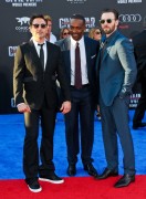 Крис Эванс (Chris Evans) Captain America Civil War Premiere at The Dolby Theatre (Hollywood, April 12, 2016) (176xHQ) 43df5d488135998