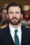 Крис Эванс (Chris Evans) European film premiere of 'Captain America Civil War' at Vue Westfield in London, England (April 26, 2016) (16xHQ) 616cb3488137288