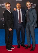 Крис Эванс (Chris Evans) Captain America Civil War Premiere at The Dolby Theatre (Hollywood, April 12, 2016) (176xHQ) 6d95c6488136052