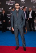 Крис Эванс (Chris Evans) Captain America Civil War Premiere at The Dolby Theatre (Hollywood, April 12, 2016) (176xHQ) 6e9164488135505