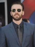 Крис Эванс (Chris Evans) Captain America Civil War Premiere at The Dolby Theatre (Hollywood, April 12, 2016) (176xHQ) F40b13488136613