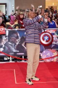 Сэмюэл Л. Джексон (Samuel L Jackson) Captain America Civil War Premiere at the Vue Westfield Shopping Centre (London, 26.04.2016) (89xHQ) B98b69488145837