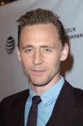 Том Хиддлстон (Tom Hiddleston) 'High-Rise' premiere during the 2016 Tribeca Film Festival in New York City, 20.04.2016 (150xНQ) C3dbf2488149799