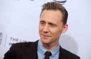 Том Хиддлстон (Tom Hiddleston) 'High-Rise' premiere during the 2016 Tribeca Film Festival in New York City, 20.04.2016 (150xНQ) Fd6a71488149939
