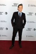 Том Хиддлстон (Tom Hiddleston) 'High-Rise' premiere during the 2016 Tribeca Film Festival in New York City, 20.04.2016 (150xНQ) Fdffb0488149864