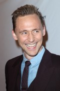 Том Хиддлстон (Tom Hiddleston) 'High-Rise' premiere during the 2016 Tribeca Film Festival in New York City, 20.04.2016 (150xНQ) 096512488151219