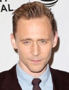 Том Хиддлстон (Tom Hiddleston) 'High-Rise' premiere during the 2016 Tribeca Film Festival in New York City, 20.04.2016 (150xНQ) 5e04ee488153107