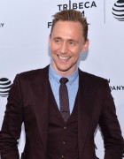 Том Хиддлстон (Tom Hiddleston) 'High-Rise' premiere during the 2016 Tribeca Film Festival in New York City, 20.04.2016 (150xНQ) 76f806488151530