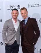 Том Хиддлстон (Tom Hiddleston) 'High-Rise' premiere during the 2016 Tribeca Film Festival in New York City, 20.04.2016 (150xНQ) 8e7722488151480