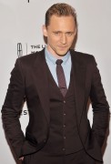 Том Хиддлстон (Tom Hiddleston) 'High-Rise' premiere during the 2016 Tribeca Film Festival in New York City, 20.04.2016 (150xНQ) Dbea38488151584