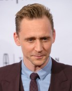 Том Хиддлстон (Tom Hiddleston) 'High-Rise' premiere during the 2016 Tribeca Film Festival in New York City, 20.04.2016 (150xНQ) E65113488151375