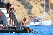 Мелани Браун (Melanie Brown) Wearing a bikini in Ibiza, 03.07.2016 - 18xНQ 2209d8494660627