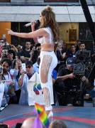 Дженнифер Лопез (Jennifer Lopez) Performing on NBC's 'Today Show' at Rockefeller Plaza in New York , 2016 (88xHQ) 2a9e4e494758058