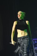 Гвен Стефани (Gwen Stefani) in concert at Mutualite conference center in Paris (13xHQ) 0ef3c9494767456