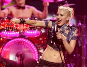 Гвен Стефани (Gwen Stefani) performs Onstage during the 2012 iHeartRadio Music Festival at the MGM Grand Garden Arena in Las Vegas, 21.09.2012 (130xHQ) 2892be494764960