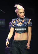 Гвен Стефани (Gwen Stefani) performs Onstage during the 2012 iHeartRadio Music Festival at the MGM Grand Garden Arena in Las Vegas, 21.09.2012 (130xHQ) 4b99b0494766813