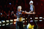 Гвен Стефани (Gwen Stefani) performs Onstage during the 2012 iHeartRadio Music Festival at the MGM Grand Garden Arena in Las Vegas, 21.09.2012 (130xHQ) 6b07c4494765859