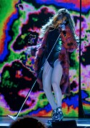 Селена Гомес (Selena Gomez) Performs during her 'Revival Tour' at The Staples Center, Los Angeles, 08.07.2016 - 208xHQ D39968494760515