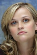 Риз Уизерспун (Reese Witherspoon) Just Like Heaven press conference portraits by Piyal Hosain (Beverly Hills, August 4, 2005) (19xHQ) 15dbec495856248