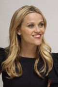 Риз Уизерспун (Reese Witherspoon) Monsters vs. Aliens Beverly Hills Press Conference, 20.03.2009 (76xHQ) 3c377b495859066