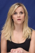 Риз Уизерспун (Reese Witherspoon) How Do You Know NYC Press Conference, 12.07.2010 (118xHQ) 5b5056495856718
