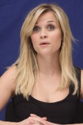 Риз Уизерспун (Reese Witherspoon) How Do You Know NYC Press Conference, 12.07.2010 (118xHQ) 807d8b495857260