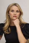 Риз Уизерспун (Reese Witherspoon) Monsters vs. Aliens Beverly Hills Press Conference, 20.03.2009 (76xHQ) C128ce495859227