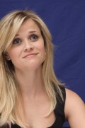 Риз Уизерспун (Reese Witherspoon) How Do You Know NYC Press Conference, 12.07.2010 (118xHQ) D89b74495856619