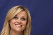Риз Уизерспун (Reese Witherspoon) How Do You Know NYC Press Conference, 12.07.2010 (118xHQ) Fee4ea495856109