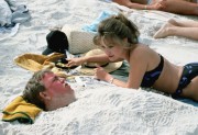 Лето напрокат / Summer Rental (Джон Кэнди, 1985) 97e9f6496057475