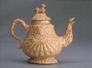 A collection of teapots (1650-1800) 8e0569497275558