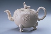 A collection of teapots (1650-1800) 946a3d497275550