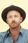 Бен Фостер (Ben Foster) 'Hell or High Water' Press Conference Portraits in Austin, 26.07.2016 - 17xHQ 3b6190498858956