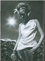 38f77e499010122.jpg