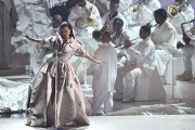 рианна - Рианна (Rihanna) MTV Video Music Awards in New York City, 28.08.2016 (27xHQ) 7f6c5b503765967