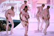 Рианна (Rihanna) MTV Video Music Awards in New York City, 28.08.2016 (27xHQ) Bee926503766085