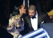рианна - Рианна (Rihanna) MTV Video Music Awards in New York City, 28.08.2016 (27xHQ) Ef1797503766271