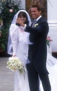 Арнольд Шварценеггер (Arnold Schwarzenegger) фото со свадьбы - 5xHQ E8d8f5506409268