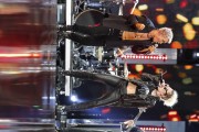 Майли Сайрус (Miley Cyrus) Performing with Billy Idol at the 2016 iHeartRadio Music Festival in Las Vegas, 23.09.2016 (81xHQ) Ee4b18506980432