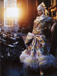 Гвен Стефани/Gwen Stefani - Annie Leibovitz Photoshoot for Vanity Fair (1xHQ, 1xMQ) 885ec3508016011
