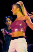 Бритни Спирс (Britney Spears) Concert in Universal City 1999 - 48xHQ 56d268510996476
